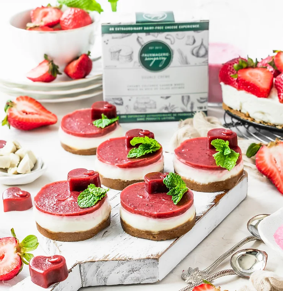 Mini-cheesecakes double crème aux fraises