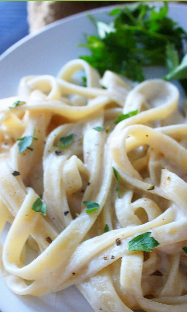 Cheesy Vegan Fettucini Alfredo